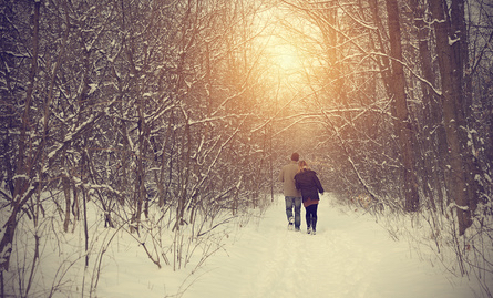 Image of couple depicting how to resolve conflict in a relationship